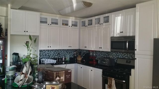 1063 New Jersey Avenue Apt. 2AB, Brooklyn, NY 11207