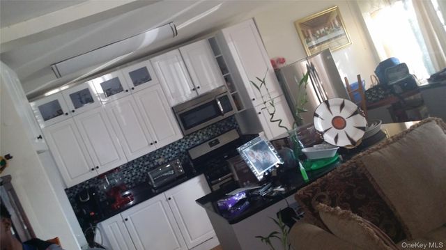1063 New Jersey Avenue Apt. 2AB, Brooklyn, NY 11207