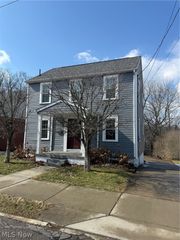719 Jeanette Avenue, Steubenville, OH 43952