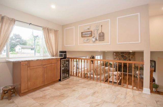 1909 E Maya Lane, Mount Prospect, IL 60056