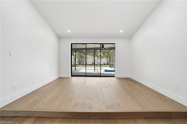 1914 SE 16th ST, Cape Coral, FL 33990