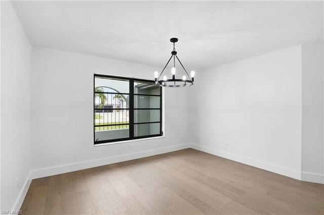 1914 SE 16th ST, Cape Coral, FL 33990