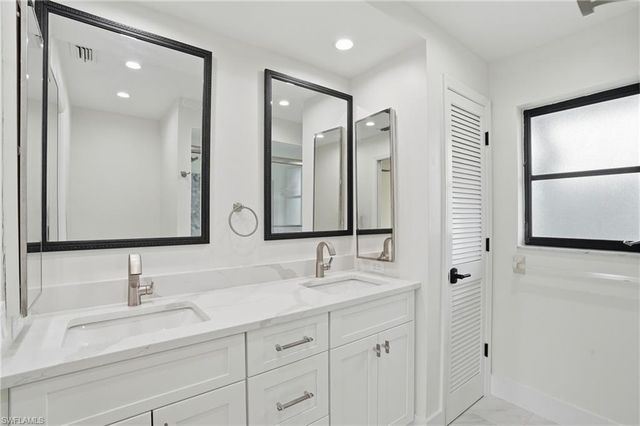 1914 SE 16th ST, Cape Coral, FL 33990