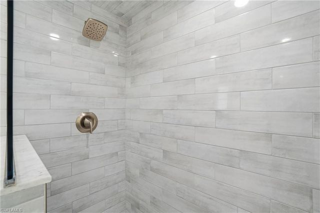 1914 SE 16th ST, Cape Coral, FL 33990