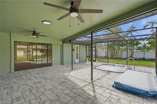 1914 SE 16th ST, Cape Coral, FL 33990