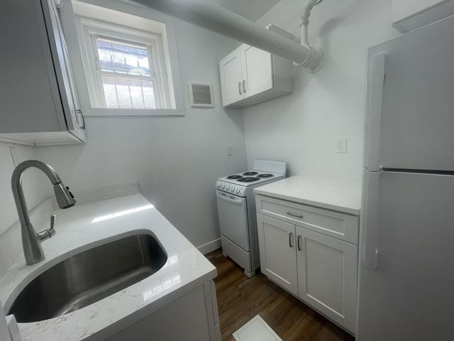 11 Tetlow St BASE, Boston, MA 02115