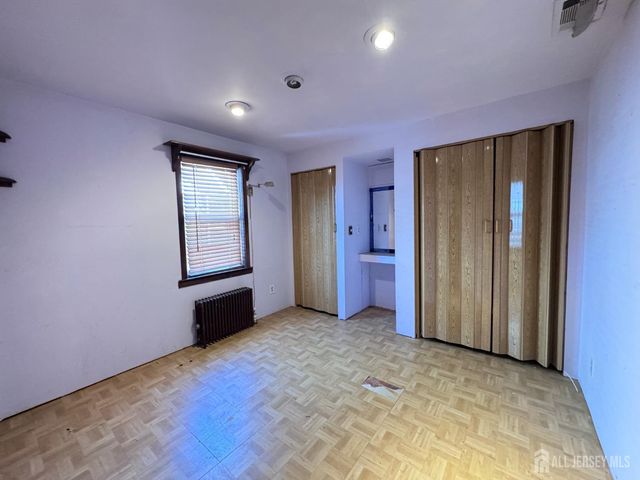 11 Lee Avenue, Sayreville, NJ 08879