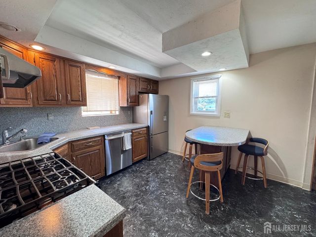 11 Lee Avenue, Sayreville, NJ 08879