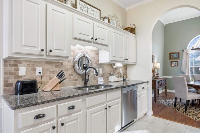 5218 JEFFREY KEITH DR, Bartlett, TN 38002