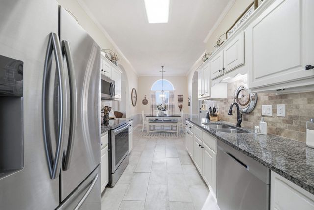 5218 JEFFREY KEITH DR, Bartlett, TN 38002