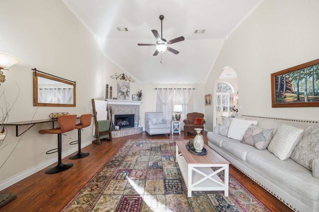 5218 JEFFREY KEITH DR, Bartlett, TN 38002