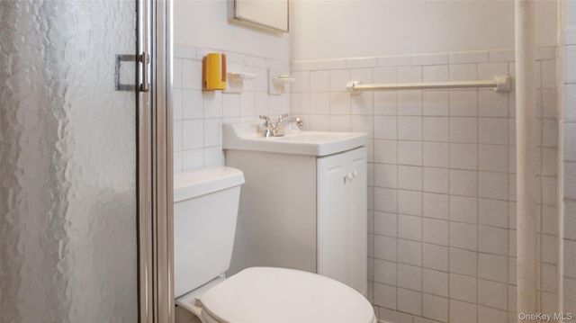 385 McLean Avenue 3B, Yonkers, NY 10705
