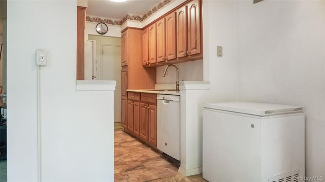 385 McLean Avenue 3B, Yonkers, NY 10705