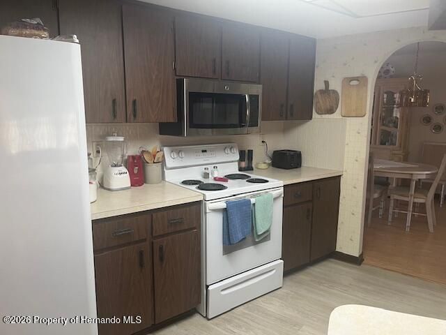 9030 Hernando Way, Spring Hill, FL 34613