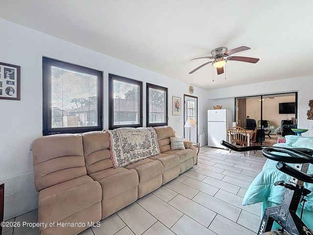 9030 Hernando Way, Spring Hill, FL 34613