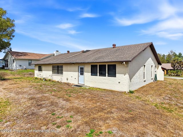 9030 Hernando Way, Spring Hill, FL 34613