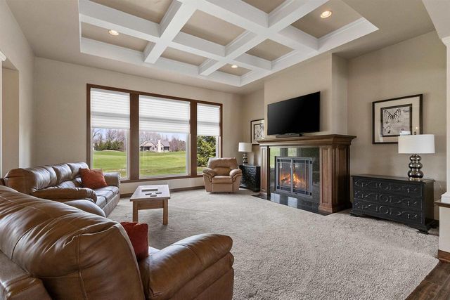 1294 S SEDONA CIRCLE, Hobart, WI 54115
