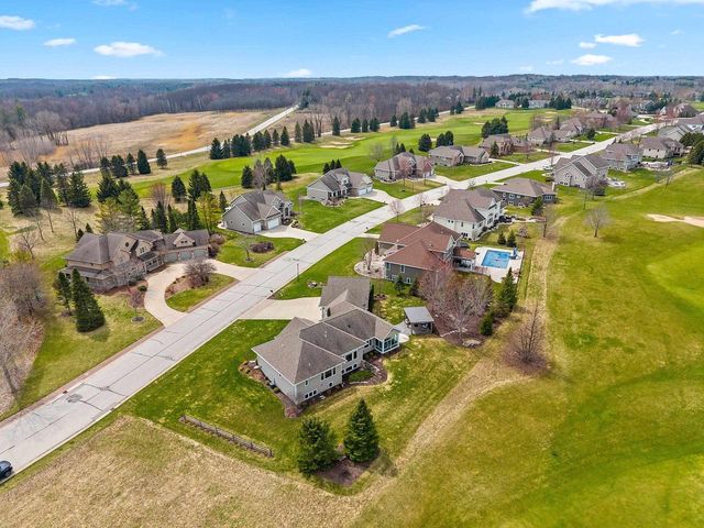 1294 S SEDONA CIRCLE, Hobart, WI 54115