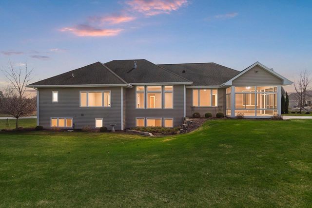 1294 S SEDONA CIRCLE, Hobart, WI 54115