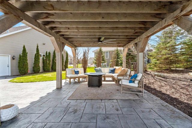 1294 S SEDONA CIRCLE, Hobart, WI 54115