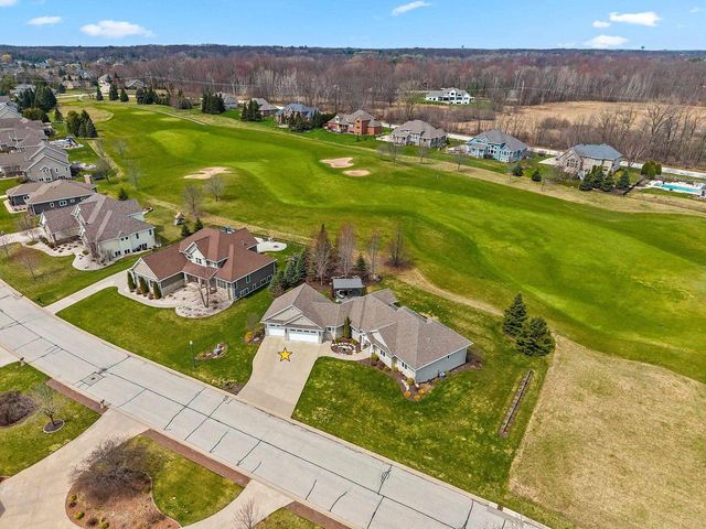 1294 S SEDONA CIRCLE, Hobart, WI 54115