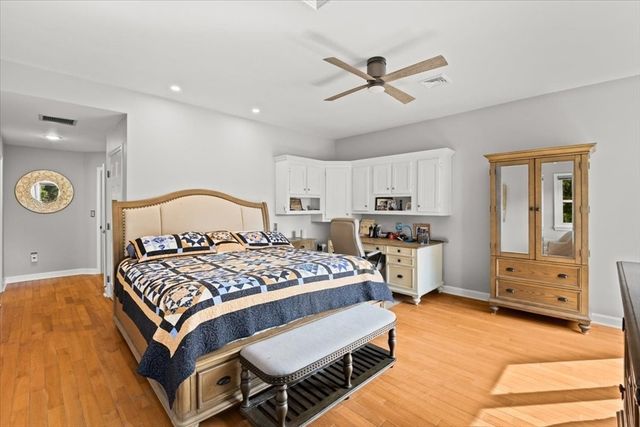 701 Winthrop Street 312, Taunton, MA 02780