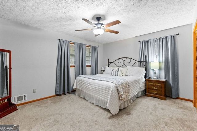 1407 Highway 92 N, Fayetteville, GA 30214