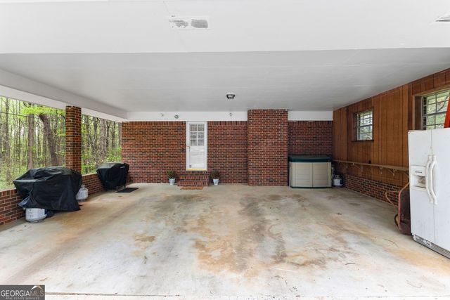 1407 Highway 92 N, Fayetteville, GA 30214