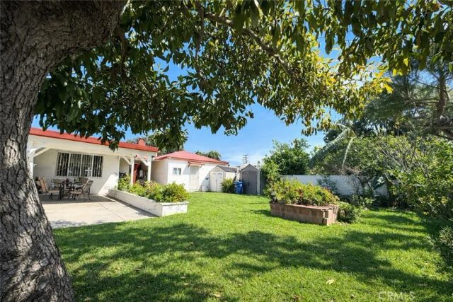 7105 California Avenue, Bell, CA 90201