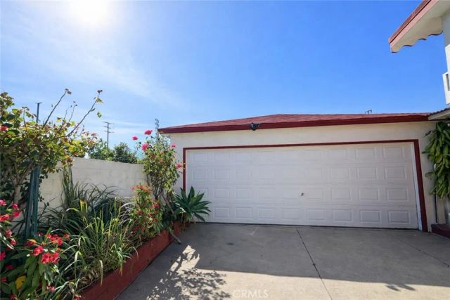 7105 California Avenue, Bell, CA 90201