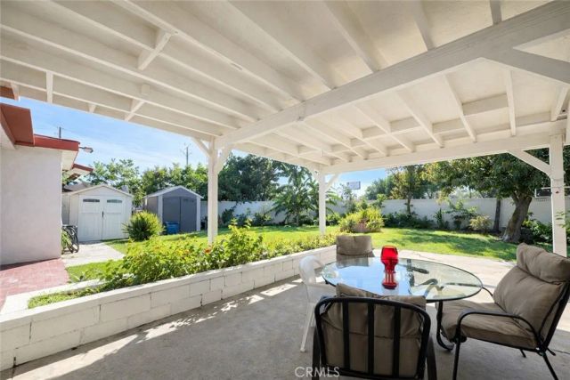 7105 California Avenue, Bell, CA 90201