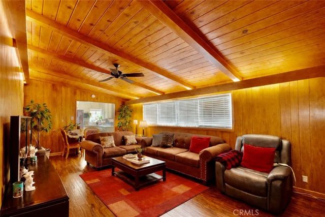 7105 California Avenue, Bell, CA 90201