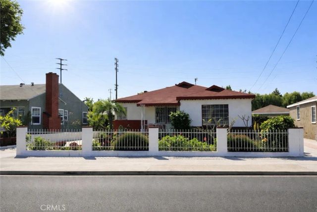 7105 California Avenue, Bell, CA 90201