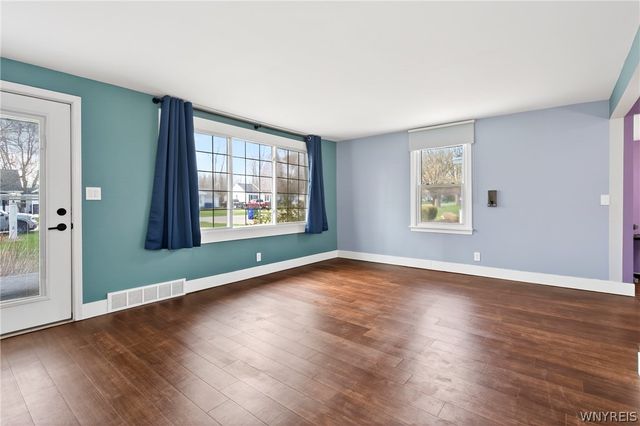 4357 Barton Road, Clarence, NY 14031