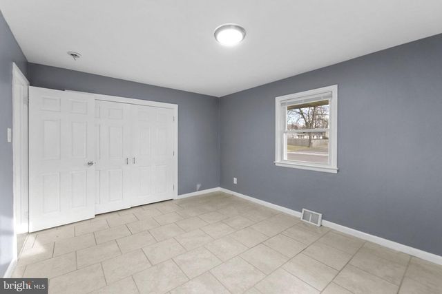 812 BEVERLY DR, Somerdale, NJ 08083