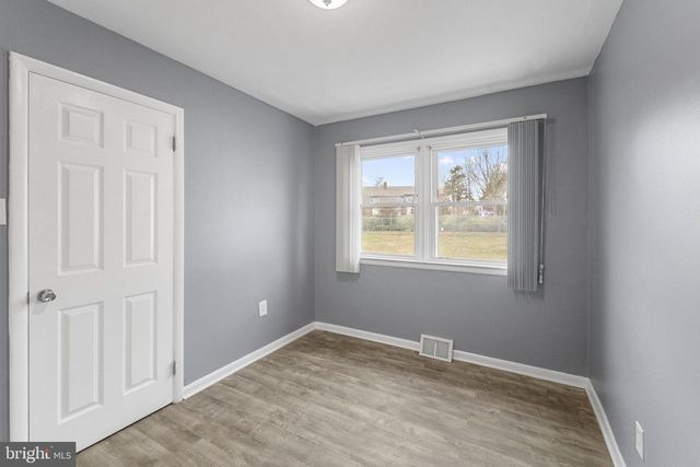 812 BEVERLY DR, Somerdale, NJ 08083