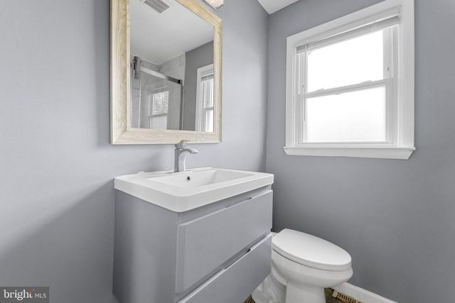 812 BEVERLY DR, Somerdale, NJ 08083