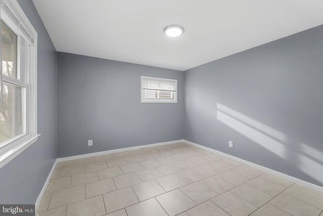 812 BEVERLY DR, Somerdale, NJ 08083