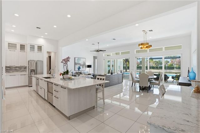 14831 Dockside LN, Naples, FL 34114