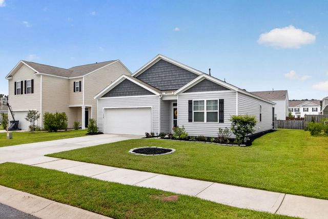 160 Lagoona Drive, Summerville, SC 29483