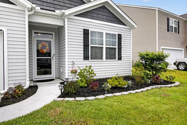 160 Lagoona Drive, Summerville, SC 29483
