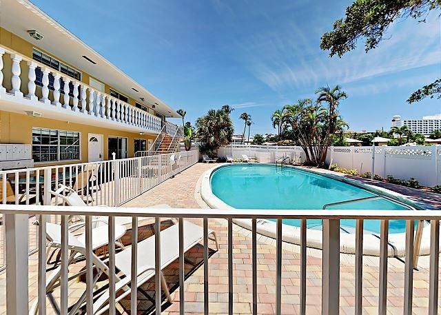 3226 NE 12th St 5, Pompano Beach, FL 33062