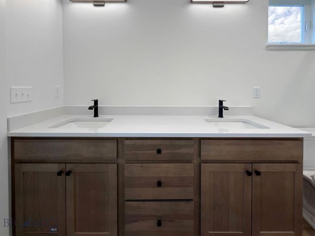 864 Accolade Loop, Belgrade, MT 59714