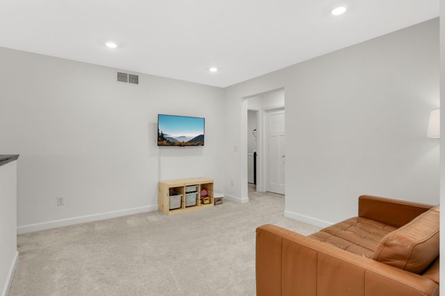 1149 74th Court W, Inver Grove Heights, MN 55077