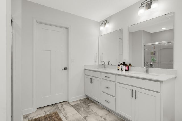 1149 74th Court W, Inver Grove Heights, MN 55077