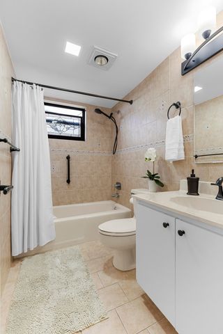 3951 N Ocean Boulevard 503, Gulf Stream, FL 33483