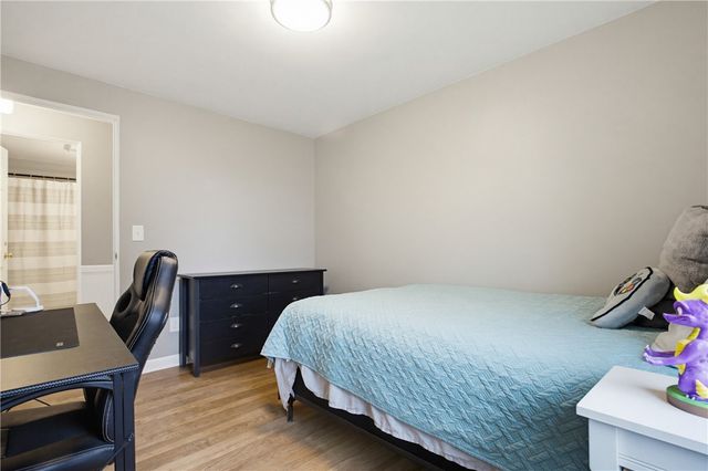 5 Shady Lane, East Providence, RI 02915