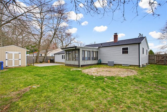 5 Shady Lane, East Providence, RI 02915