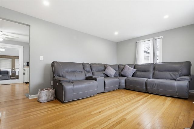 5 Shady Lane, East Providence, RI 02915