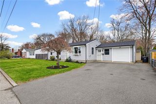 5 Shady Lane, East Providence, RI 02915